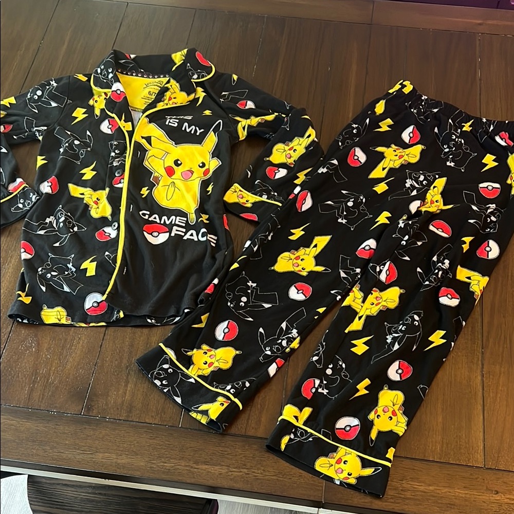 Pikachu Pajamas - Pokemon size 6/7